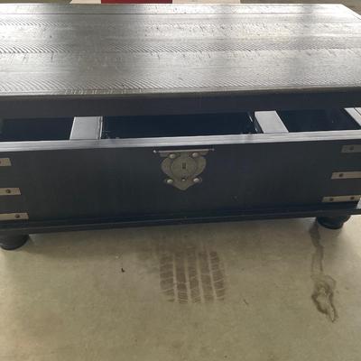 Large telescoping coffee table