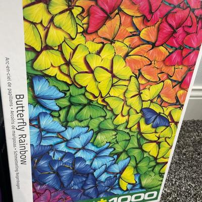 Foot Spa, 2 headphones and puzzle