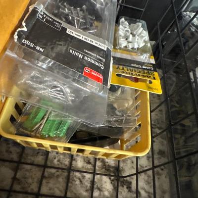 Sale Photo Thumbnail #538: Wire storage bins, light bulbs and hardware