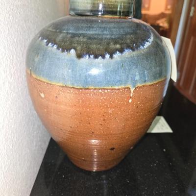 Clay Vase with lid/Ginger Jar