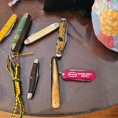Small Pocket knifes