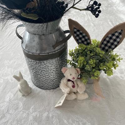 Bunny decor and kitty