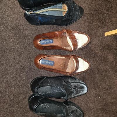 Mens dress shoes