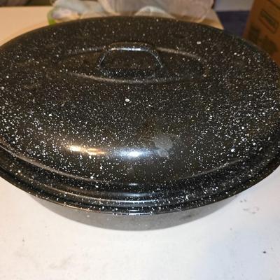 Roasting pan