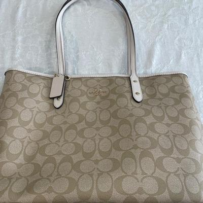 Coach cream signature handbag