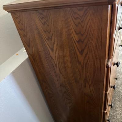 Broyhill Tall 5 drawer dresser