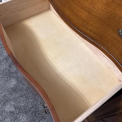 Sale Photo Thumbnail #708: Missing 3 handles. Shown in pics. Could not find any brand name on it. dimensions are 64 inches wide by 41 inches tall by 18 inches deep.