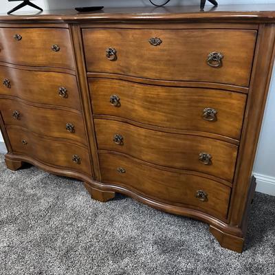 8 drawer curved wooden dresser
