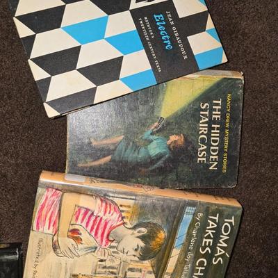 Kids book lot