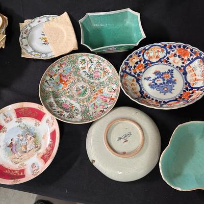 Lot of 7 ceramic dishes