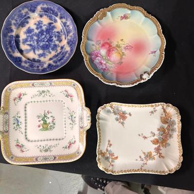 Lot of 4 Ceramic Plates