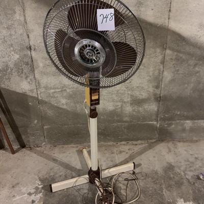 Pedestal Fan