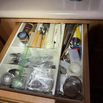 MULTIPLE ITEMS/ ALL PHOTOS TBD ON PRICE