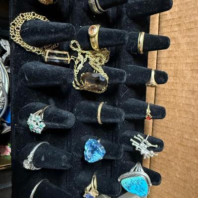 MULTIPLE ITEMS/ ALL PHOTOS TBD ON PRICE