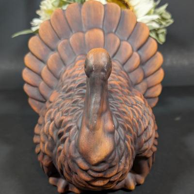 LOT 7B: Autumn/Thanksgiving Pillows, Throw, Home Decor & More, Snap These Beautiful Items Up Now For A Cozy Fall