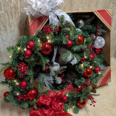 LOT 14B: Wreaths Galore, Patriotic, Christmas & Fall Styles, Large Christmas & Fall Wreaths Are NIB, Smaller Battery-Operated...