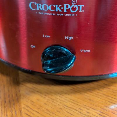 LOT 19L: Kitchen Ware, Large Stainless Steel Stock Pot, Crock Pot Model: SCV603 R Not Tested, Opaque Tupperware, Large & Smaller...