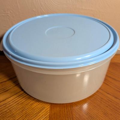 LOT 19L: Kitchen Ware, Large Stainless Steel Stock Pot, Crock Pot Model: SCV603 R Not Tested, Opaque Tupperware, Large & Smaller...