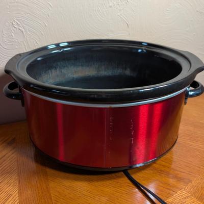 LOT 19L: Kitchen Ware, Large Stainless Steel Stock Pot, Crock Pot Model: SCV603 R Not Tested, Opaque Tupperware, Large & Smaller...