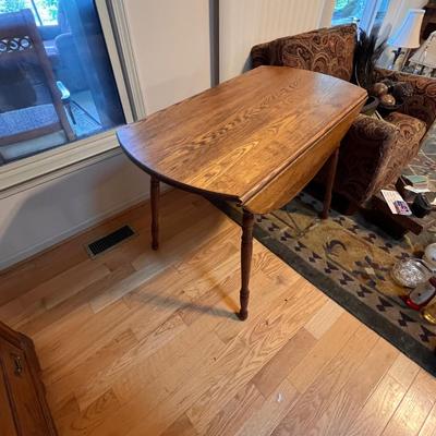 42” Round Drop Leaf Table (LR-RG)