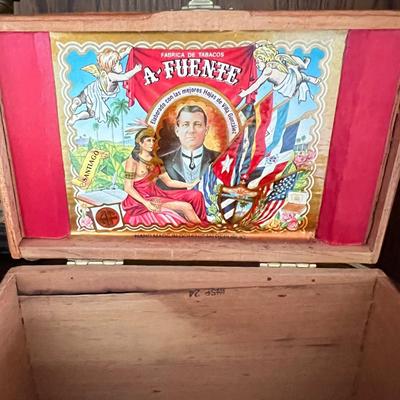 Mixed Vintage Collectibles Decor Lot