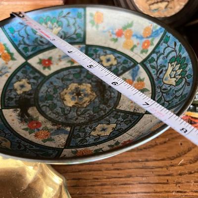 Mixed Vintage Collectibles Decor Lot