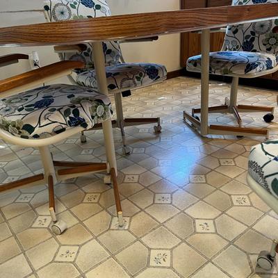 Vintage Oval Kitchen Table & Chairs - Chrome, Wood