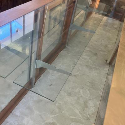Lot 1 8 Foot display case