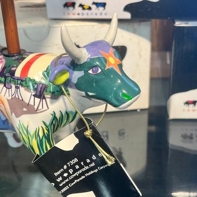 Lot 3 Cow Parade lot of 4 figures