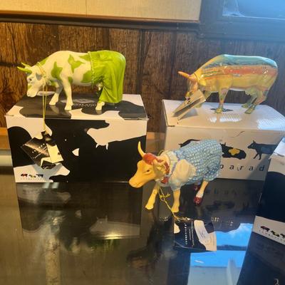 Lot 4 Cow Parade Lot of 3