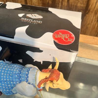 Lot 4 Cow Parade Lot of 3