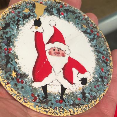 Lot 14 Buckley Moss Disk ornaments #2
