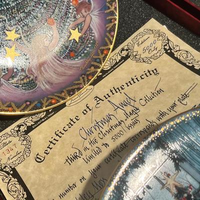 Lot 17 Buckley Moss Christmas Ltd Ed Plates #1