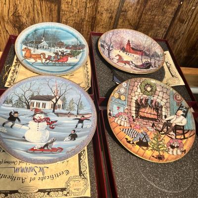 Lot 18 Buckley Moss Christmas Ltd Ed Plates #2