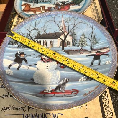 Lot 18 Buckley Moss Christmas Ltd Ed Plates #2