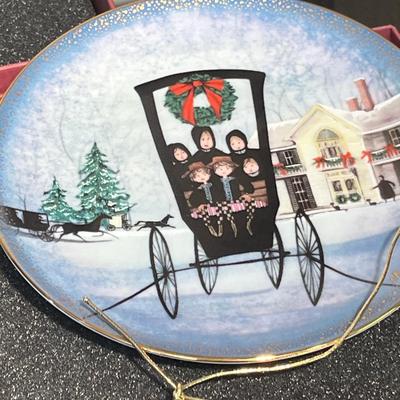 Lot 20 Buckley Moss Christmas Ltd Ed Plates #4