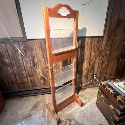 Lot 31 Display Rack