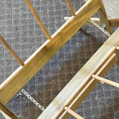 Lot 34 Print rack