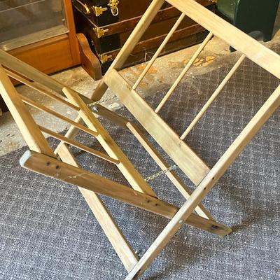 Lot 34 Print rack
