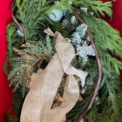 Cream and silver decor with greenery 2 totes