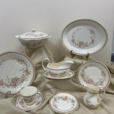 Royal Doulton - The Romance Collection