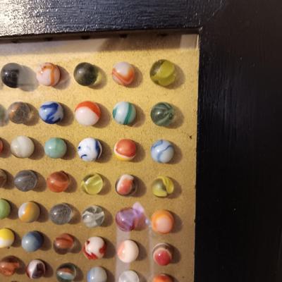 WOW!! 500+ MARBLES, 79 YRS OLD IN A GLASS FRONT DISPLAY CASE