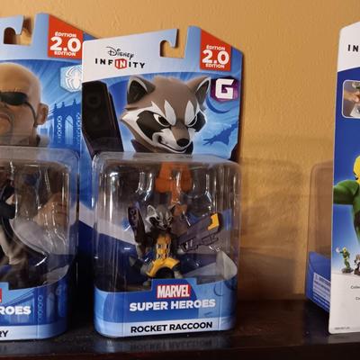 4 DISNEY INFINITY MARVEL SUPER HEROES IN SEALED PACKAGES
