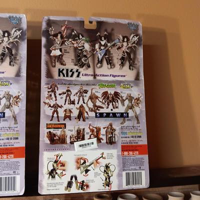 1997 KISS ACTION FIGURES ACE FREHLEY & PETER CRISS SEALED