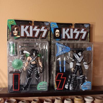 1997 KISS ACTION FIGURES ACE FREHLEY & PETER CRISS SEALED