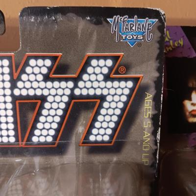 1997 KISS ACTION FIGURES GENE SIMMONS & PAUL STANLEY SEALED