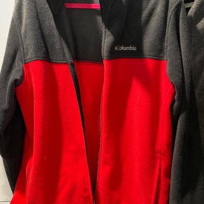 2 Columbia jackets & 1 vest with tag
