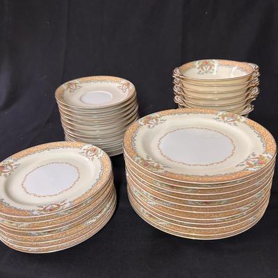 Noritake Mystery #56 pattern - 40 pieces
