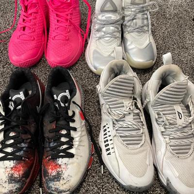 4 pairs men’s shoes
