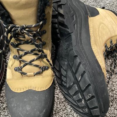 Men’s Pajar & tan boots